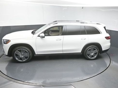 Used 2026 Mercedes-Benz GLS 450 4MATIC image 49