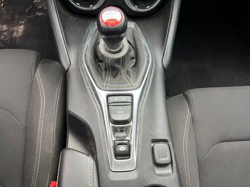 Used 2017 Chevrolet Camaro SS RWD image 18