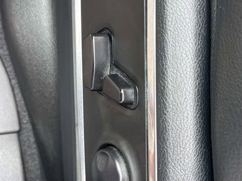 Used 2025 RAM 1500 Laramie AWD/4WD image 24