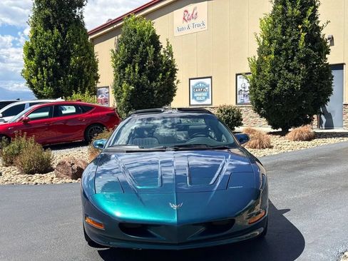 Used 1997 Pontiac Firebird Formula w/ Opt Pkg RWD image 86