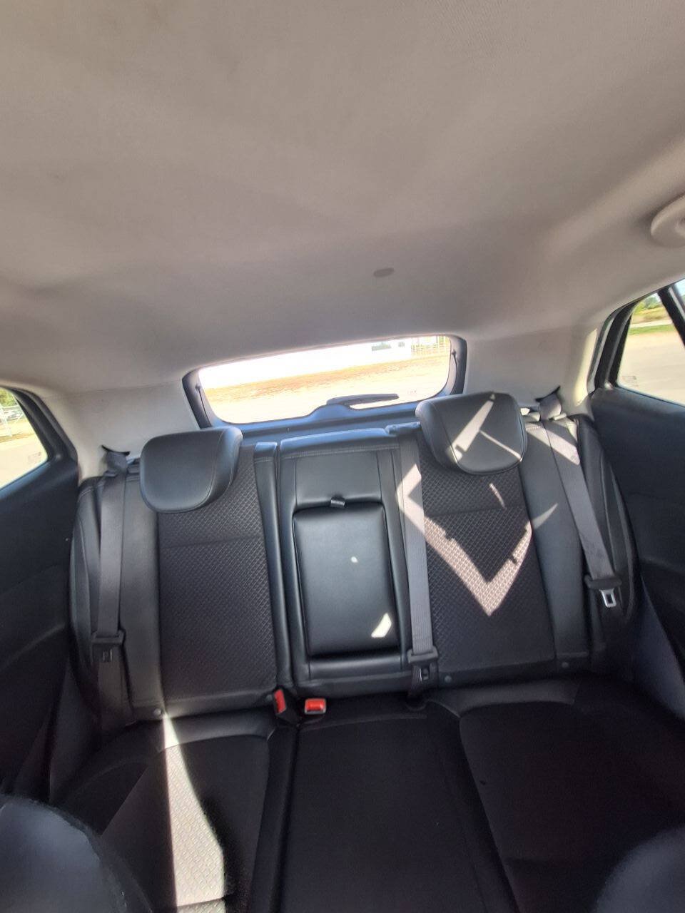 Used 2019 Buick Encore Preferred AWD/4WD image 17