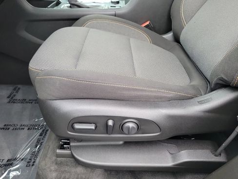 Used 2020 Chevrolet Traverse LS image 13