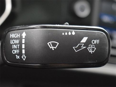 Used 2019 Volkswagen Jetta R-Line image 28