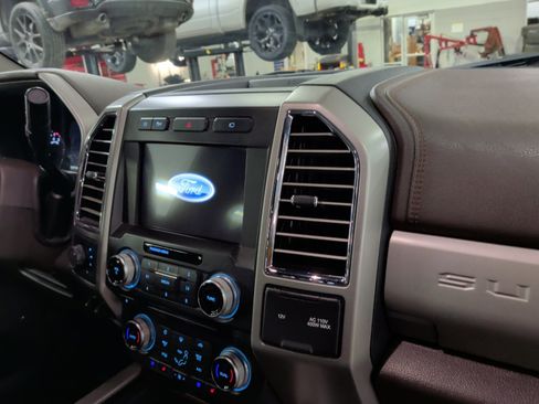 Used 2017 Ford F250 King Ranch w/ Chrome Package image 21