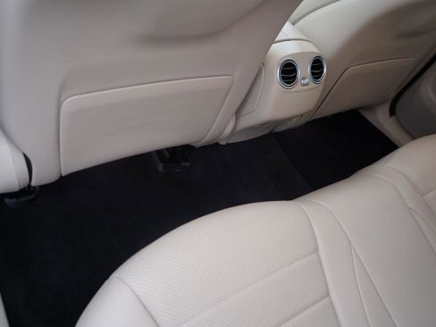 Used 2022 Mercedes-Benz GLC 300 4MATIC w/ Premium Package Lite image 47