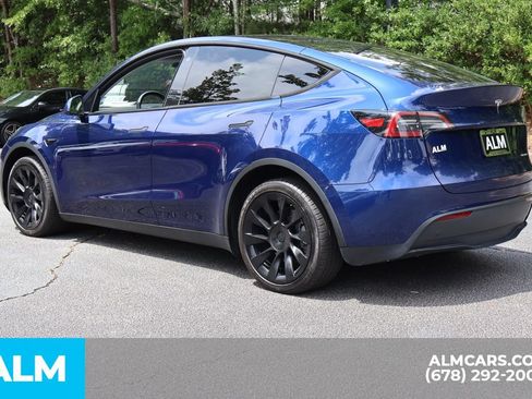 Used 2023 Tesla Model Y Long Range AWD/4WD image 9