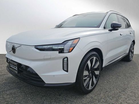 New 2026 Volvo EX90 Ultra image 7