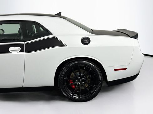 Used 2022 Dodge Challenger R/T Scat Pack w/ T/A Package image 40