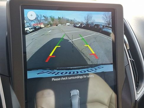 Used 2024 Ford Edge SEL w/ Convenience Package image 4