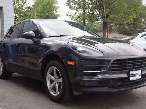 Used 2020 Porsche Macan AWD/4WD image 6
