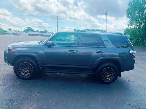 Used 2016 Toyota 4Runner TRD Pro AWD/4WD image 5