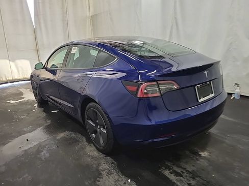 Used 2021 Tesla Model 3 Standard Range Plus RWD image 4