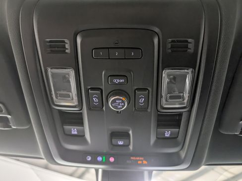 Used 2021 GMC Yukon AT4 w/ AT4 Premium Plus Package AWD/4WD image 29