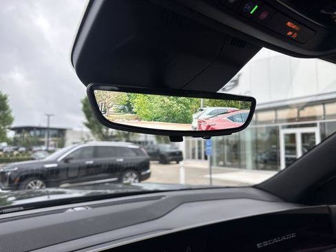 New 2026 Cadillac Escalade ESV Sport image 17
