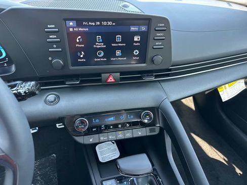 New 2026 Hyundai Elantra SEL Sport FWD image 24