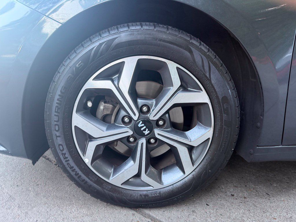 Used 2021 Kia Forte LXS FWD image 10
