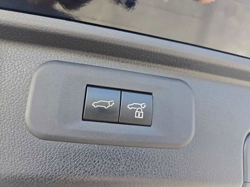 Used 2024 Toyota Grand Highlander XLE image 19