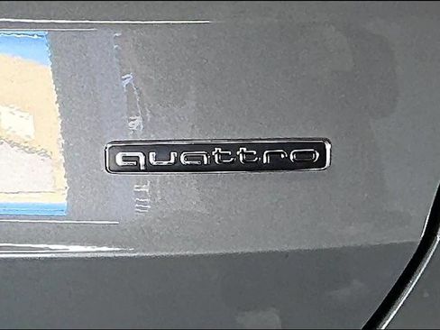 Used 2022 Audi Q3 2.0T Premium w/ Convenience Package image 11