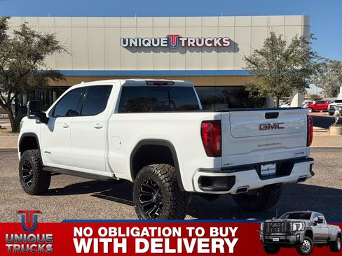 Used 2021 GMC Sierra 1500 AT4 w/ Technology Package image 9