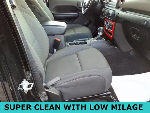 Used 2021 Jeep Gladiator Sport image 8