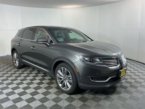 Used 2018 Lincoln MKX Reserve w/ Driver Assistance Package image 3