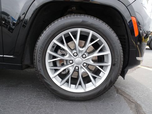 Used 2023 Jeep Grand Cherokee L Summit image 10