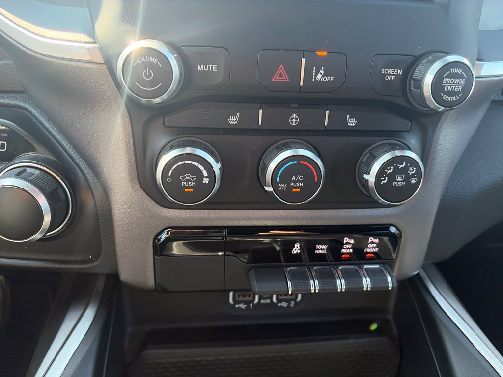 Used 2023 RAM 1500 Big Horn AWD/4WD image 23