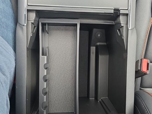 New 2025 Ford F150 Lariat w/ Equipment Group 502A High image 36