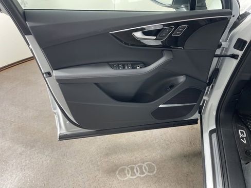 New 2025 Audi Q7 3.0T Premium Plus image 19