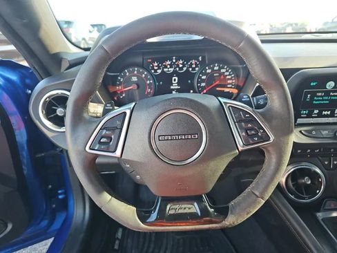 Used 2017 Chevrolet Camaro SS RWD image 11