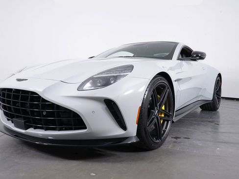 New 2026 Aston Martin V8 Vantage Base image 13