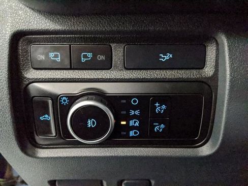 Certified 2023 Ford F250 Lariat w/ Lariat Ultimate Package image 16