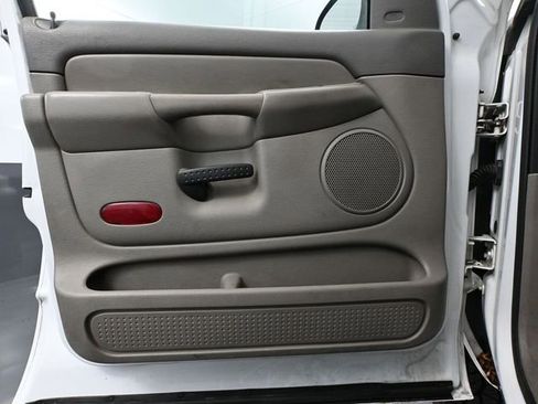 Used 2003 Dodge Ram 2500 Truck SLT image 16