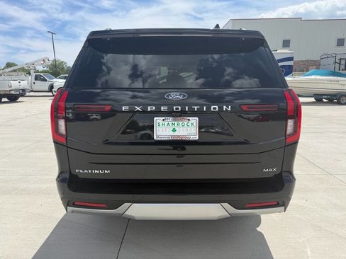 Used 2025 Ford Expedition Max Platinum AWD/4WD image 4