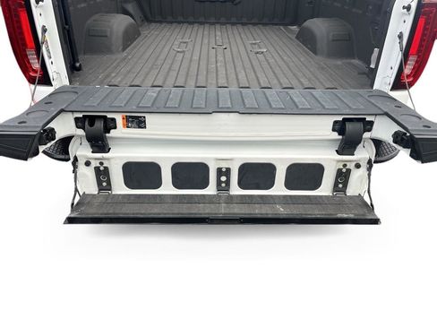 Used 2023 GMC Sierra 2500 AT4 w/ AT4 Premium Plus Package image 8