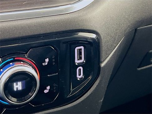 Used 2025 GMC Sierra 1500 SLT image 21