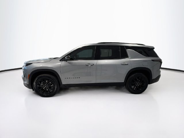 Certified 2026 Chevrolet Traverse LT w/ Midnight/Sport Edition FWD image 4