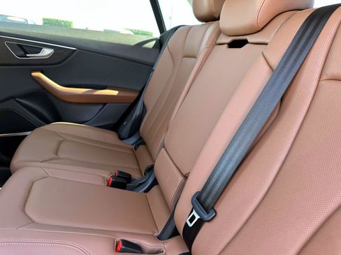 Used 2022 Audi Q8 Premium Plus image 14