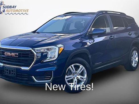 Used 2022 GMC Terrain SLE w/ Driver Convenience Package AWD/4WD image 1