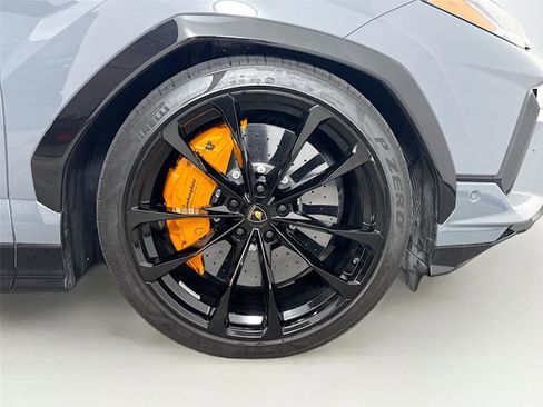 Used 2023 Lamborghini Urus S AWD/4WD image 34