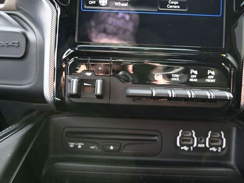 Used 2019 RAM 3500 Limited AWD/4WD image 33