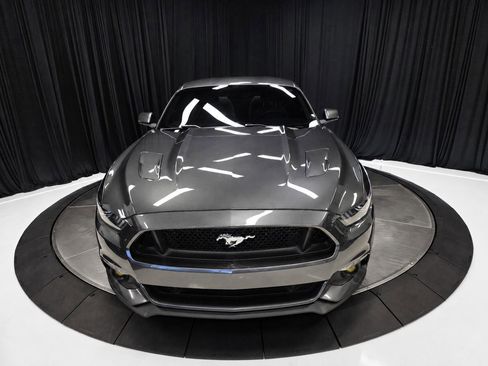 Used 2016 Ford Mustang GT RWD image 7