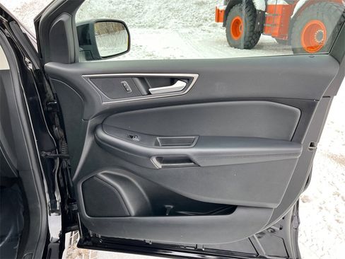 Used 2022 Ford Edge SEL w/ Convenience Package image 22