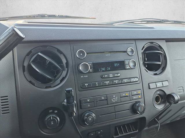 Used 2014 Ford F250 XL w/ Power Equipment Group RWD image 9