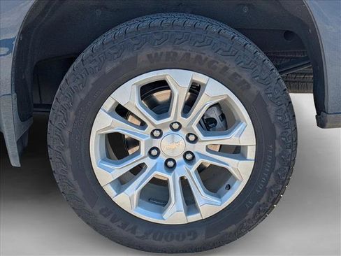 Used 2023 Chevrolet Silverado 1500 LTZ image 10