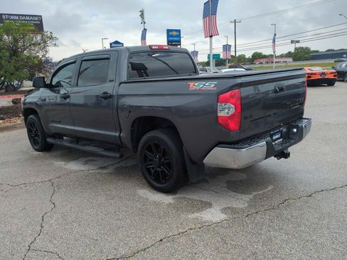 Used 2018 Toyota Tundra SR5 w/ SR5 Upgrade Package AWD/4WD image 6