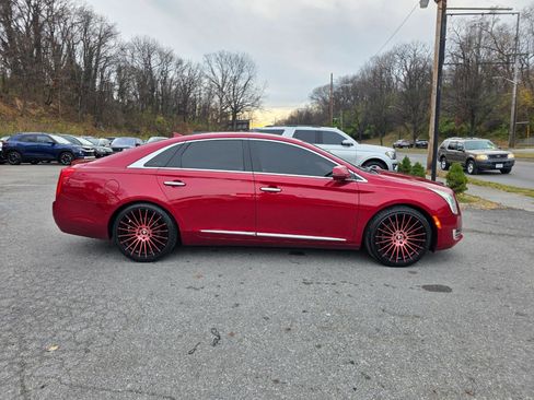 Used 2013 Cadillac XTS Luxury w/ Driver Awareness Package AWD/4WD image 4