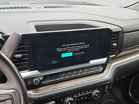 Used 2024 Chevrolet Silverado 2500 LT image 24