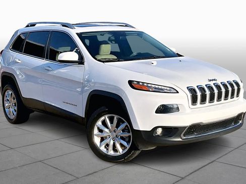 Used 2017 Jeep Cherokee Limited w/ Trailer Tow Group image 3