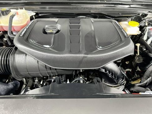 Certified 2025 RAM 1500 Tungsten AWD/4WD image 19